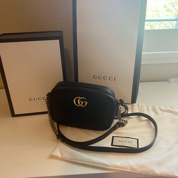Gucci Mini GG Marmont Shoulder bag - Picture 1 of 8